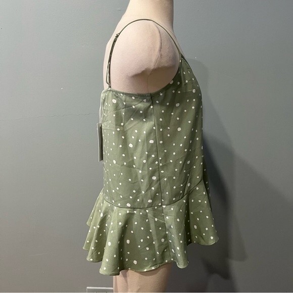 NWT Gilli Sage Green & White Polka Dot Camisole Blouse Size Small - Picture 5 of 7